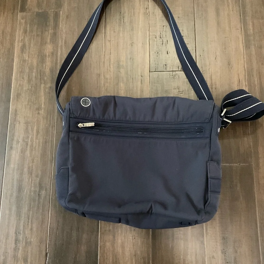 TUMI Navy Blue Adjustable Strap Crossbody Messenger Laptop Bag